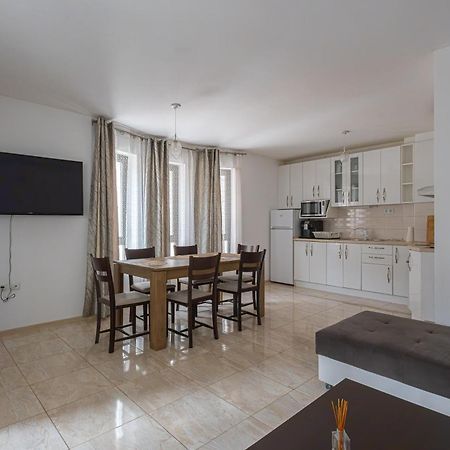 Sea Garden Marina 2 Apartment ヴァルナ エクステリア 写真
