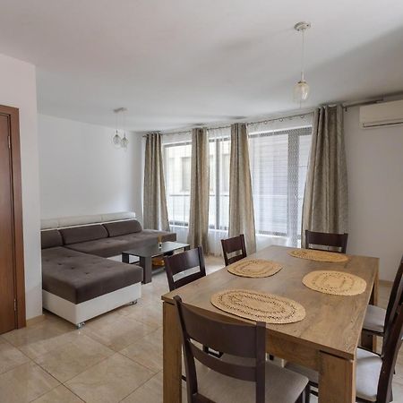 Sea Garden Marina 2 Apartment ヴァルナ エクステリア 写真